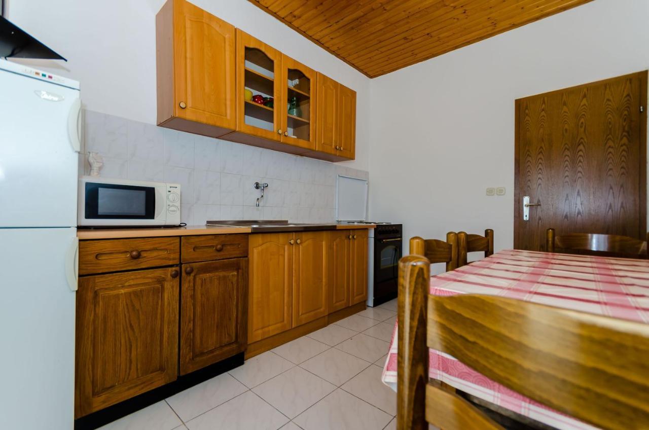 Apartments Kursan Trogir Exterior foto
